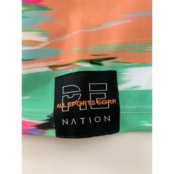 P.e Nation Break Out Short in Print - Picture 10 of 10